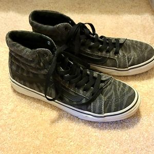 VANS SHOES- SK8 HI ZEBRA